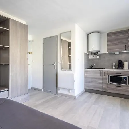 Studio A Proximite Des Commerces Et Activites - Studio 4 Personnes - Budg 954 Agde