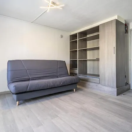 Studio A Proximite Des Commerces Et Activites - Studio 4 Personnes - Budg 954 Apartment