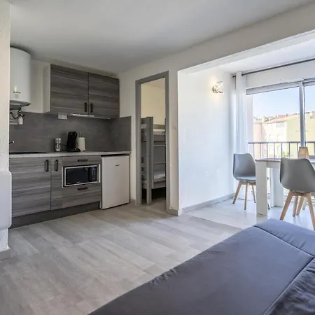 Apartment Studio A Proximite Des Commerces Et Activites - Studio 4 Personnes - Budg 954